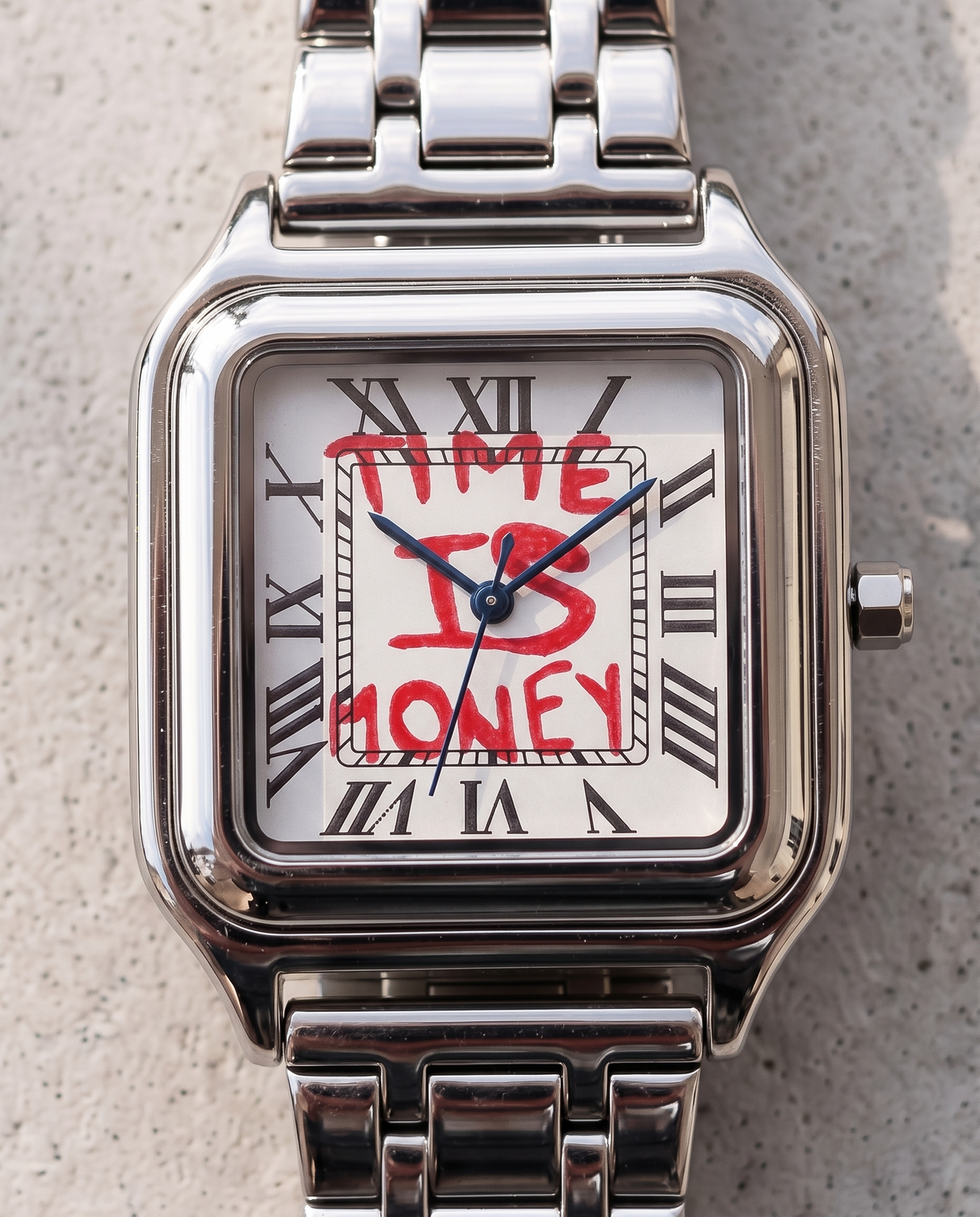 KWADRA TIME IS MONEY, zbliżenie tarczy